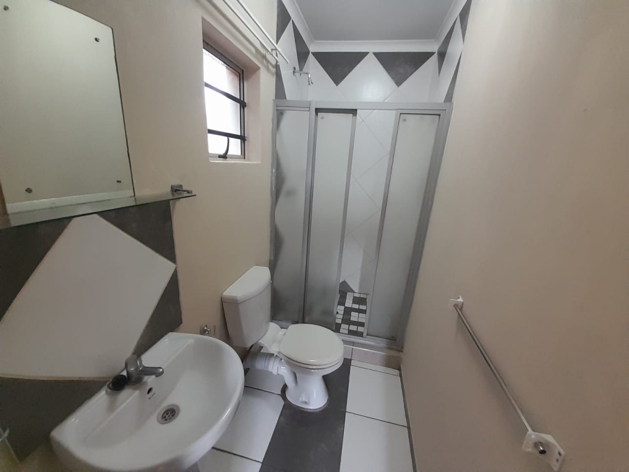 To Let 3 Bedroom Property for Rent in Kellys View Free State